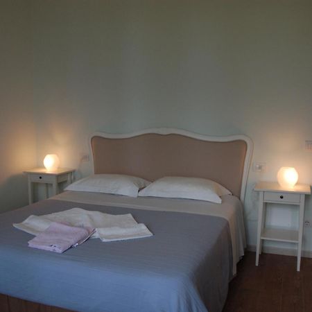 B&B Cherry En Rose Lezzeno Exterior photo