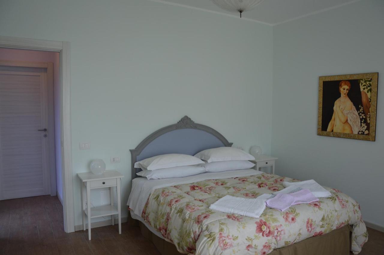B&B Cherry En Rose Lezzeno Exterior photo