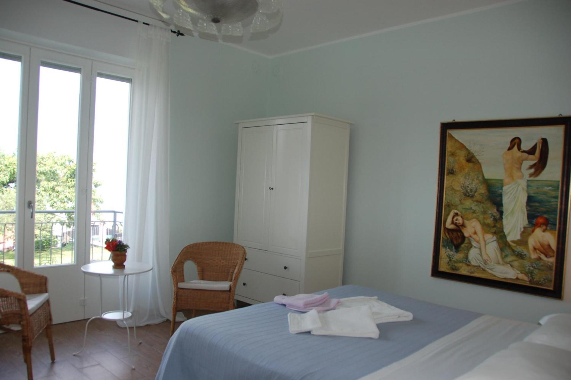 B&B Cherry En Rose Lezzeno Exterior photo