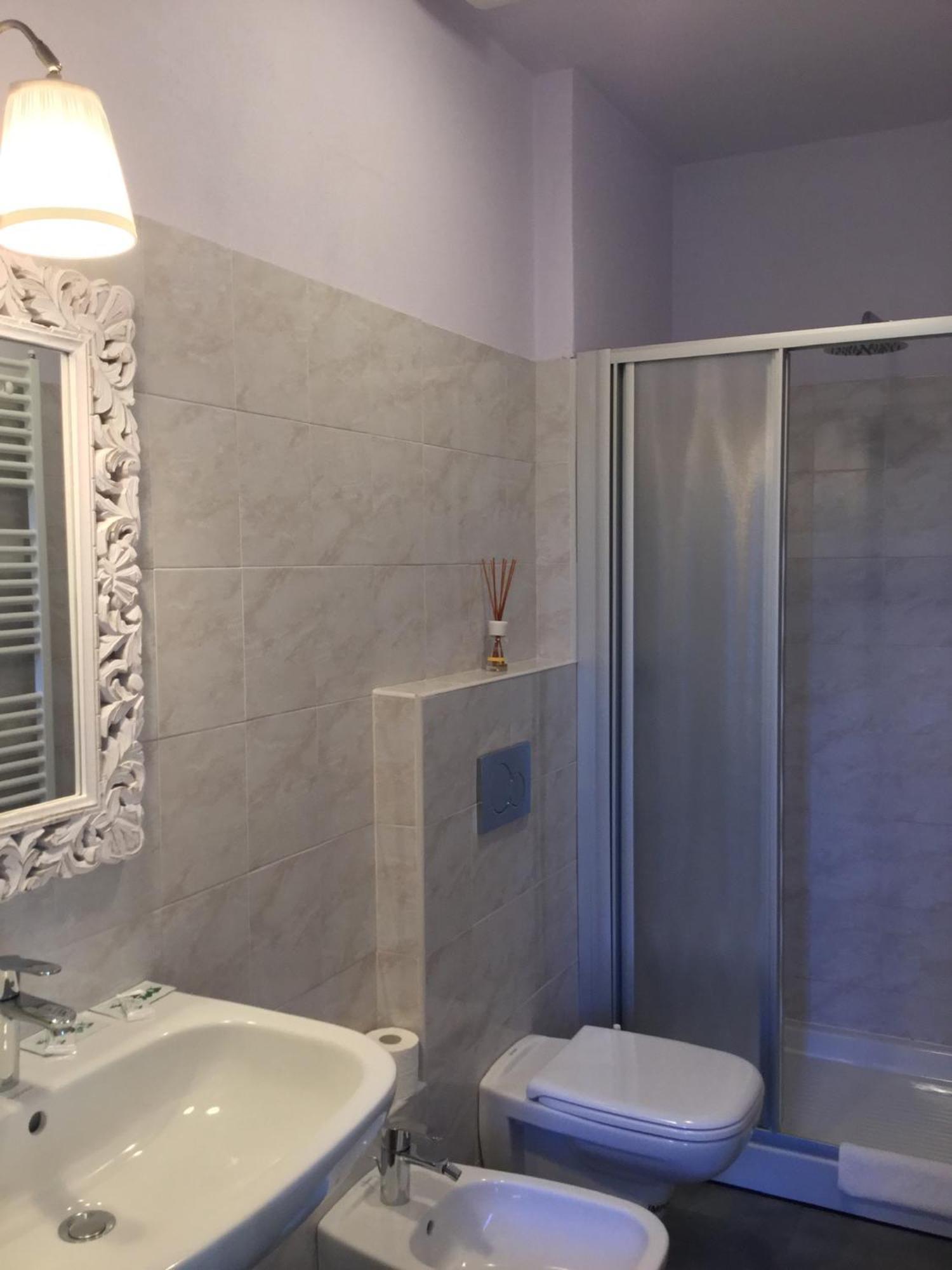 B&B Cherry En Rose Lezzeno Exterior photo