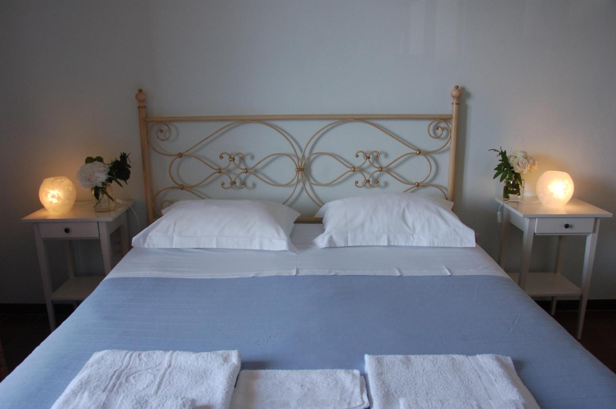 B&B Cherry En Rose Lezzeno Room photo