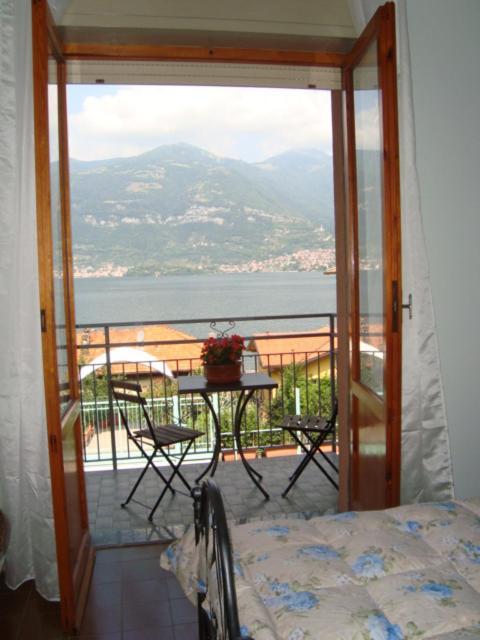B&B Cherry En Rose Lezzeno Exterior photo