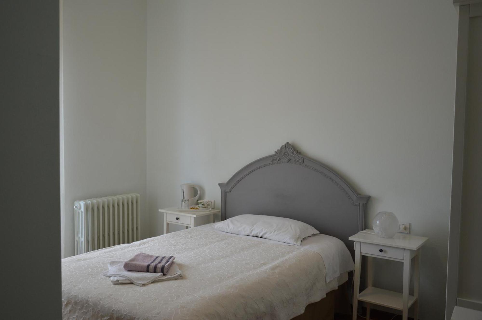B&B Cherry En Rose Lezzeno Room photo