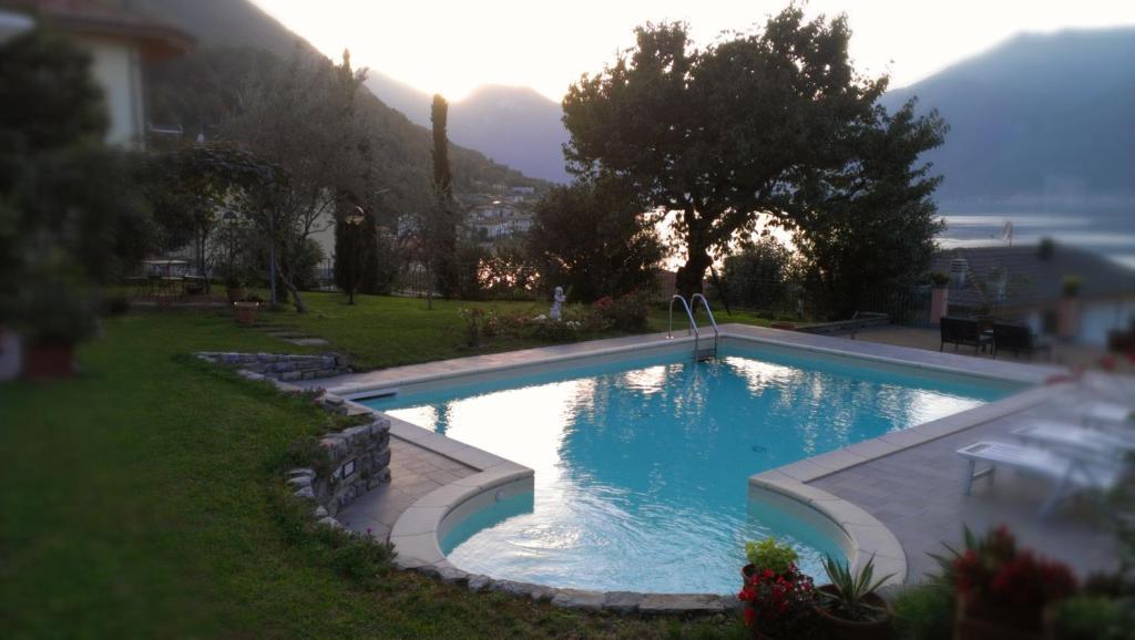 B&B Cherry En Rose Lezzeno Exterior photo